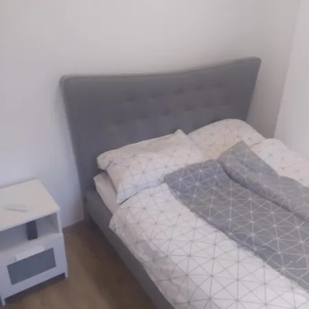 Apartment Modern Apartman